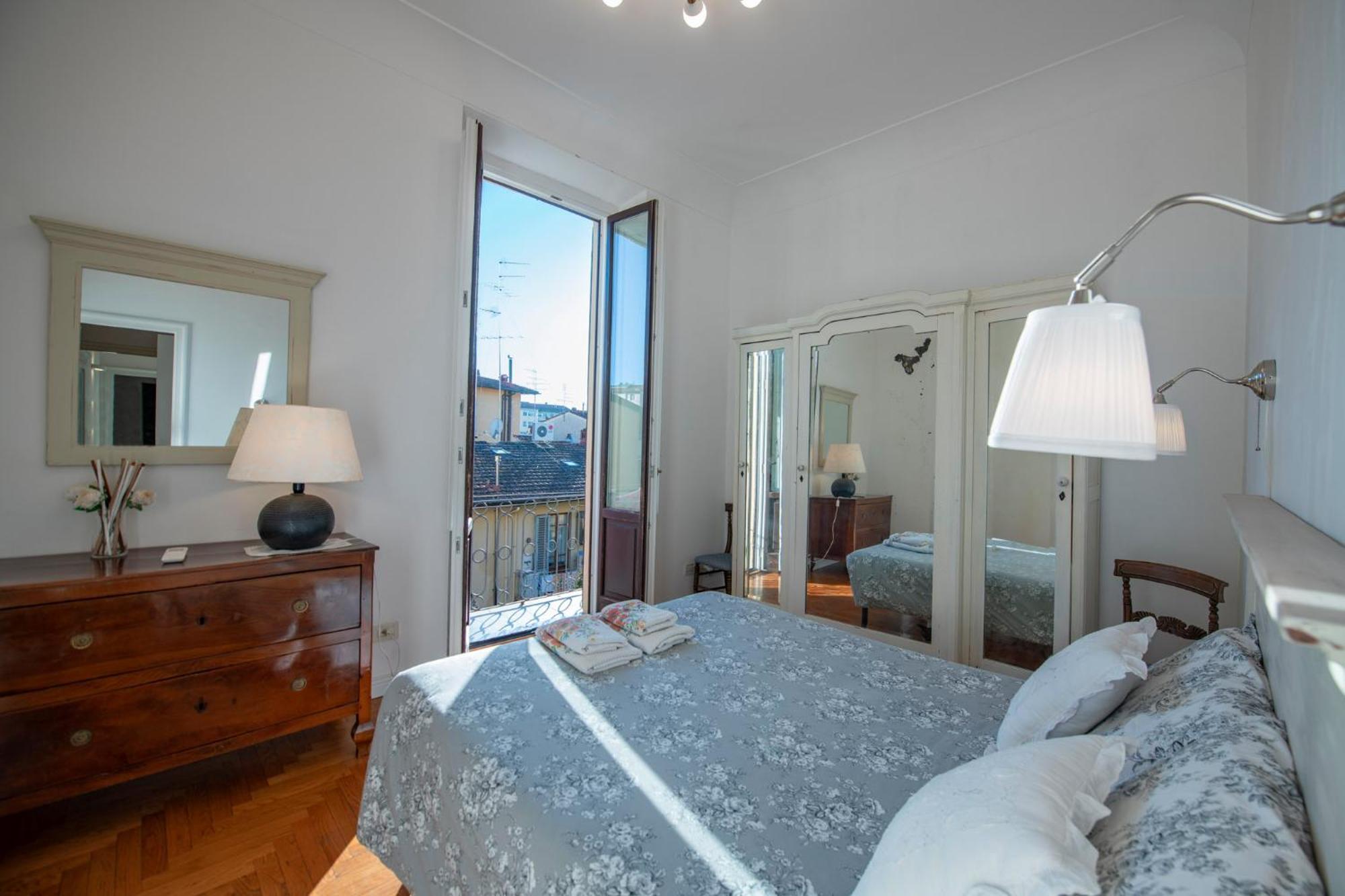 Romantic And Charming Apartments Florence Exterior photo